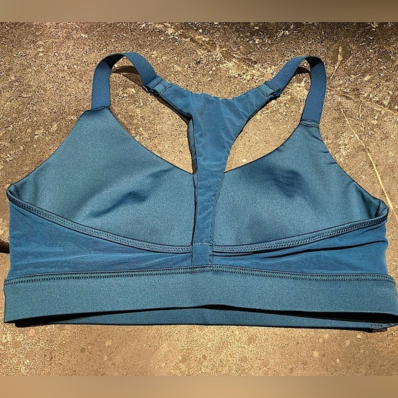 NWOT - Victoria Secret Sport Bra - Picture 8 of 11